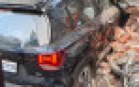 Jabalpur News: रेलवे बंगले में घुसी तेज रफ्तार कार,दीवार टूटी