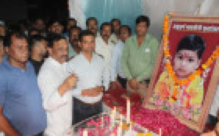 Jabalpur News: मासूम की मौत पर न्याय दिलाने निकाला गया कैंडिल मार्च