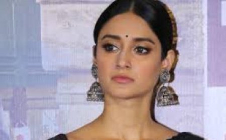 इलियाना ने दिखाई पति  व बेटे कोआ की झलक