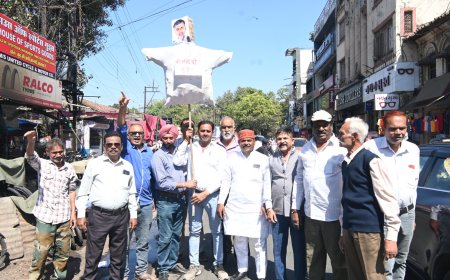 Jabalpur News: कांग्रेस ने "भिखारी" वाले बयान को लेकर मंत्री प्रहलाद पटेल का जगह-जगह किया पुतला दहन