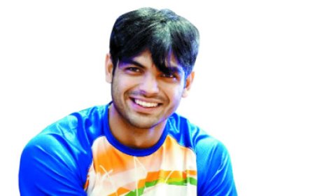 भाला फेंक एथलीट नीरज चोपड़ा बोले-  ओलंपिक स्वर्ण पदक विजेता एथलीट को पुरस्कार राशि देना अच्छा कदम