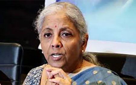 वित्तमंत्री निर्मला सीतारमण के खिलाफ FIR का आदेश जारी, जानिए पूरा मामला