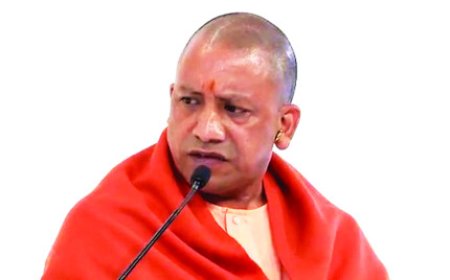 फतेहपुर सीकरी में बोले योगी. अयोध्या-काशी ने लक्ष्य पा लिया, अब ब्रज की बारी