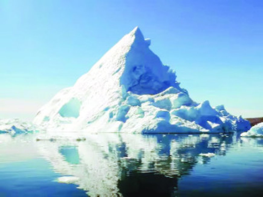 38 साल पहले टूटा हिमखंड सफर पर चला