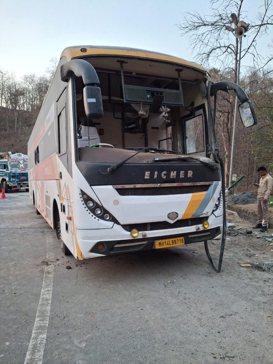 Jabalpur News: अयोध्या से महाराष्ट्र जा रही बस बरगी में पलटी, तीन की मौत 25 घायल