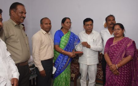 Jabalpur News: राज्यसभा सांसद सुमित्रा बाल्मीक के निवास पहुंचे डिप्टी सीएम देवड़ा, भाजपा नेताओं ने किया स्वागत