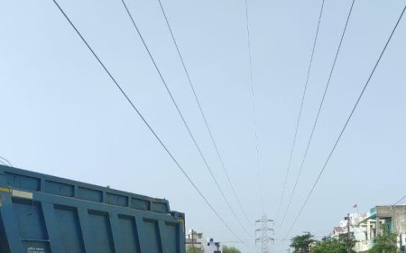 Jabalpur News: 132 केवी हाई टेंशन लाइन से टकराया डंपर, आधे घंटे तक बिजली  बाधित