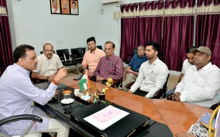 Jabalpur News: महापौर का दावा शहर में लगे अवैध होर्डिंग्स स्ट्रक्चर को अब तोड़ा जाएगा