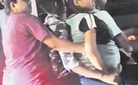 Jabalpur News: एक्टिवा में 5 लोगों को बैठाना पड़ा भारी, फुटेज सामने आते ही घर पहुंच गई पुलिस