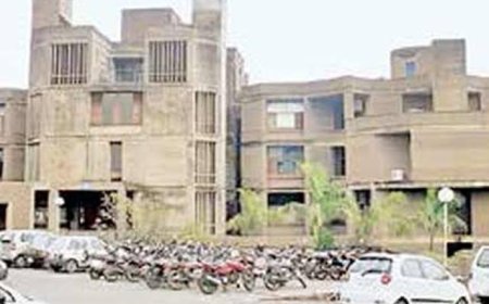 Jabalpur News: आजाद चौक रामपुर से शक्ति भवन मार्ग की पुलिया धसकी, सुरक्षा की दृष्टि से मार्ग को किया गया बंद