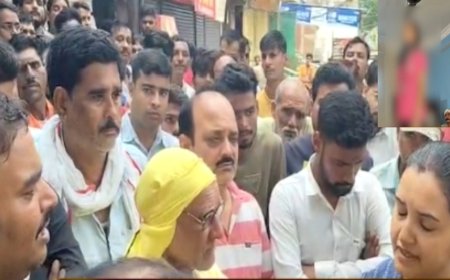 Jabalpur News: छेड़छाड़ से परेशान सिद्धी ने लगा ली फांसी, आक्रोशित ग्रामीणों ने लगाया जाम