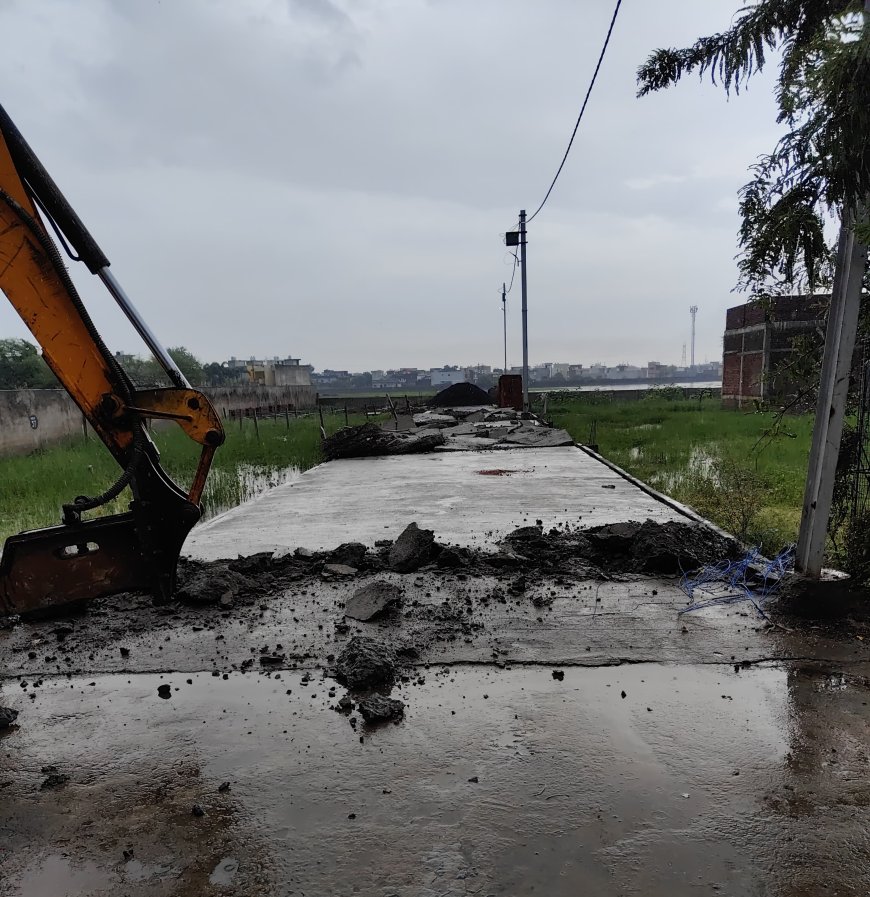 Jabalpur News: अवैध कालोनाईजरों के खिलाफ निगम ने शुरू की कार्रवाई, सारिका जैन की कॉलोनी पर चला बुलडोजर
