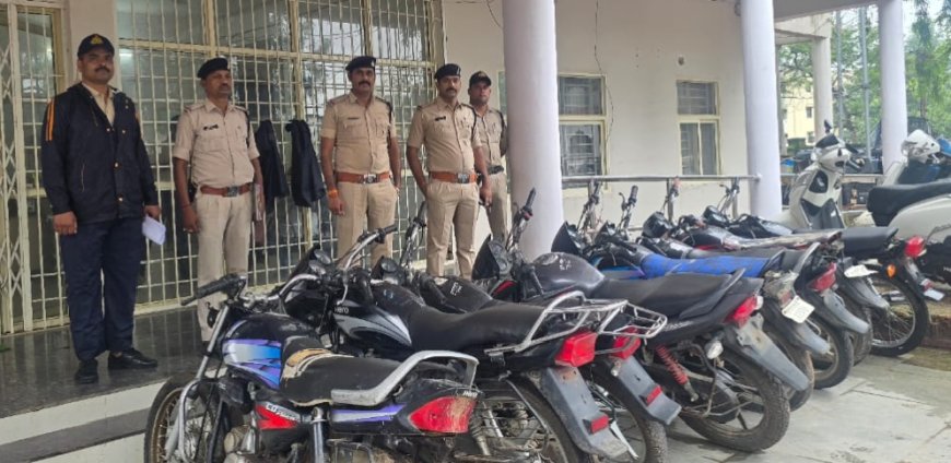 Jabalpur News: रांझी में हुई लूट का खुलासा, 3 सदस्यी गैंग से 7 मोटरसाइकिल बरामद