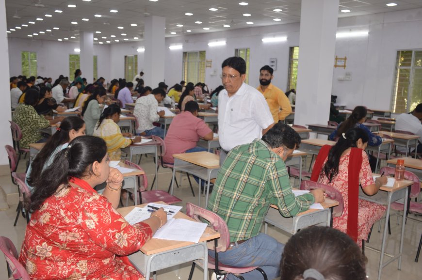 Jabalpur News: RDVV डीईटी एग्जाम में 31 फीसदी छात्र रहे अनुपस्थित, आज शाम परिणाम घोषित करने की तैयारी