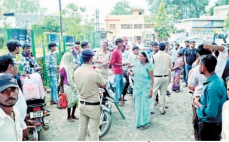 Jabalpur News: रक्षाबंधन में पुलिस की चालानी कार्रवाई से बिफरे ग्रामीण