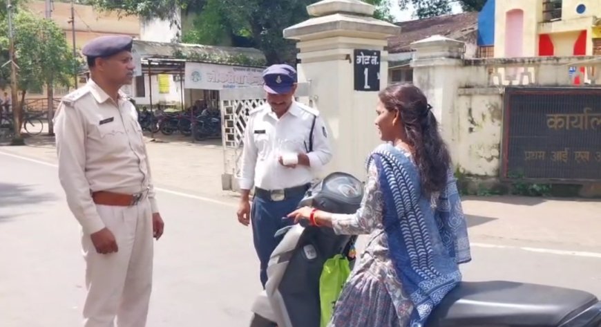 Jabalpur News: एसपी- कलेक्ट्रेट में बिना हेलमेट वालों का प्रवेश प्रतिबंधित, वाहन चालकों के कटे चालान