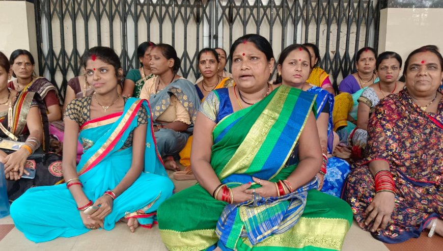 Jabalpur News: प्रकाश सिक्योरिटी गार्ड एवं वर्कस कान्ट्रेक्टर ने चार माह से नहीं दिया वेतन, एल्गिन हास्पिटल में आउटसोर्स सपोर्ट की हड़ताल