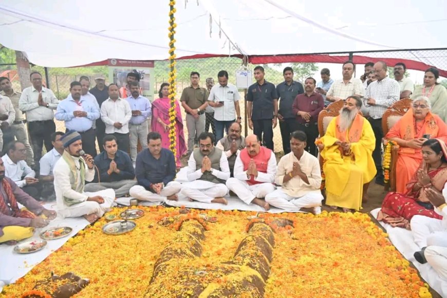 Jabalpur News: लोक निर्माण मंत्री ने उमरिया गौशाला में की भगवान गोवर्धन की पूजा, प्रदेश की समृद्धि की कामना भी की