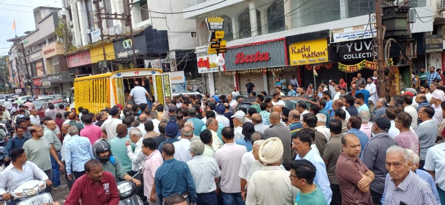 Jabalpur News: 3 दोस्तों को अंतिम विदाई देने उमड़ा शहर