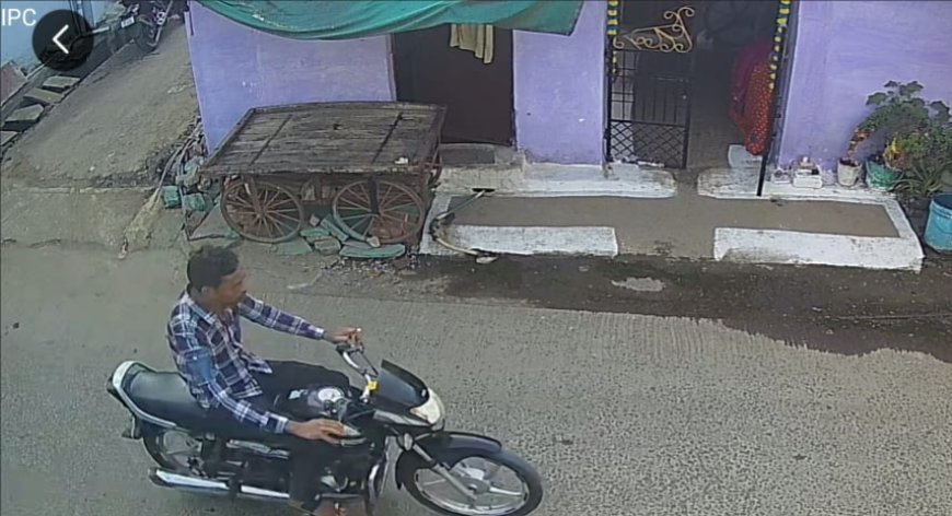 Jabalpur News: गौर के आटो डीलर की दुकान से बाइक उड़ाई ले गया चोर, सीसीटीवी फुटेज आया सामने