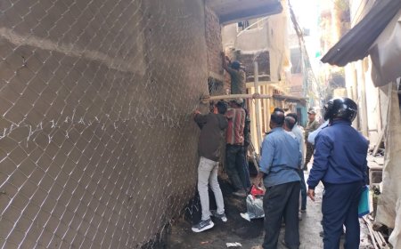 Jabalpur Cantt News: कैंट बोर्ड ने सदर बाजार में फिर सील किया दो मंजिला भवन