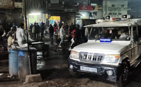 Jabalpur News: रात 11 बजे मंडी मदार टेकरी पहुंचा नगर निगम का अमला, भारी पुलिस बल की मौजूदगी में हटाए अतिक्रमण