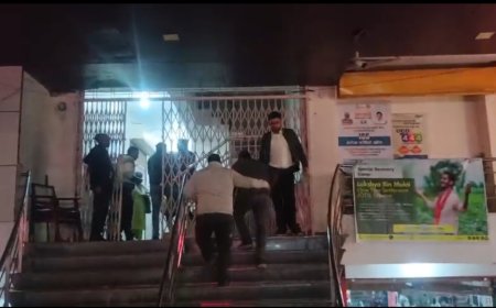 Jabalpur Breaking News: सेंट्रल GST के ऑफिस में सीबीआई ने दी दबिश, इंस्पेक्टर को रिश्वत लेते दबोचा