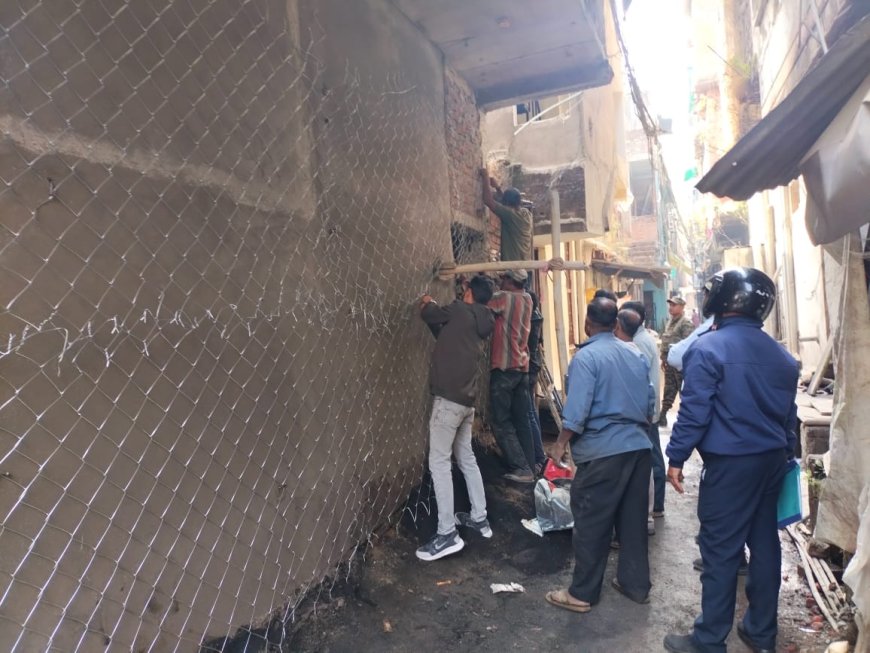 Jabalpur Cantt News: कैंट बोर्ड ने सदर बाजार में फिर सील किया दो मंजिला भवन