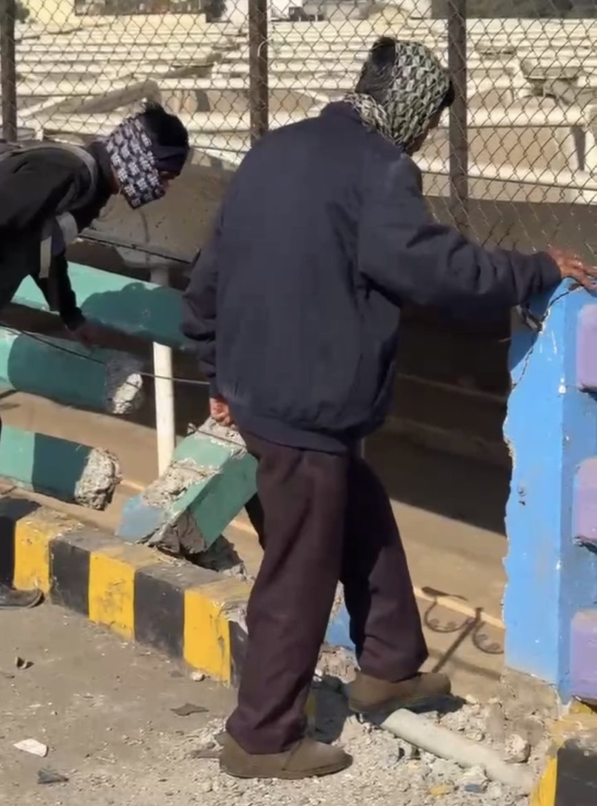 Jabalpur News: कछपुरा ब्रिज की रेलिंग तोड़कर लटकी कार, बाल-बाल बची जान