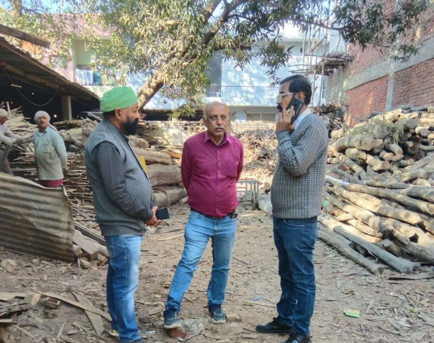 Jabalpur News:रांझी में सड़क पर गंदगी फैलाने वाले टाल संचालकों पर निगम की बड़ी कार्यवाही, लगाया 14 हजार का जुर्माना