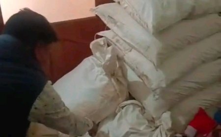 Jabalpur News: मनोहर चाय आउलेट्स पर खाद्य सुरक्षा टीम का छापा, 14 बैग चाय जप्त