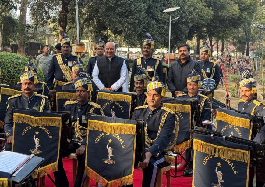 Jabalpur News: आर्मी बैंड की धुनों ने श्रोताओं का मन मोहा, भक्ति मय गीतों के साथ कैंट बोर्ड ने मनाया नया वर्ष