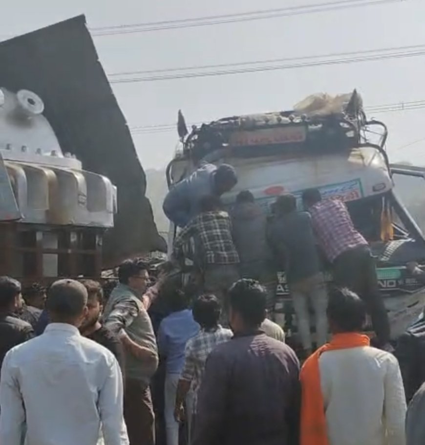 Jabalpur News: बरेला शारदा मंदिर के समीप अनियंत्रित ट्राला कंटेनर में जा घुसा, लगा जाम