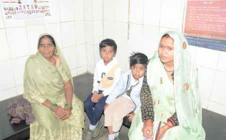 Jabalpur Breaking News: राजस्थान स्वीट्स की मिठाई सुहागलों कार्यक्रम में बंटी, 19 की जान आफत में