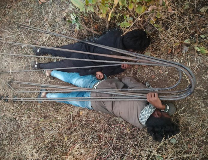 Jabalpur News: जंगल से लौट रहे नाबालिक सहित युवक को लगा करंट, दोनों की हुई मौत