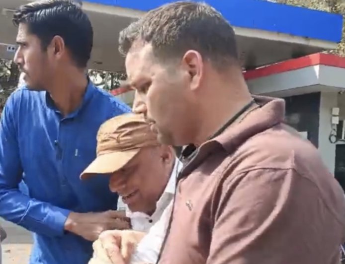 Jabalpur Breaking News: नगर निगम के बाबू को रिश्वत लेते ईओडब्ल्यू ने दबोचा