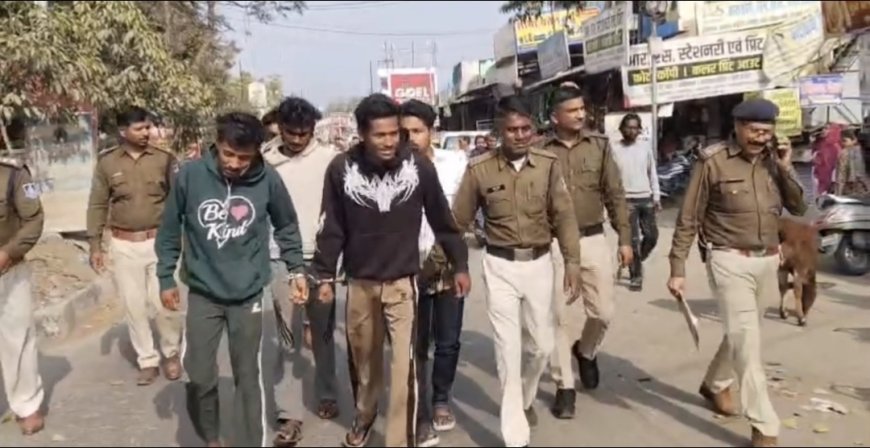 Jabalpur News: गौर-सालीवाड़ा मेन रोड स्थित पेट्रोल पंप में चाकूबाजी करने वाले बदमाश गिरफ्तार, पुलिस ने निकाला जुलूस
