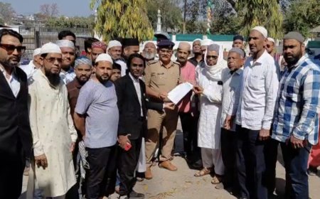 Jabalpur News: सदर जामा मस्जिद के इमाम के खिलाफ सोशल मीडिया पर आपत्तिजनक पोस्ट, कैंट थाना पहुंचा मामला