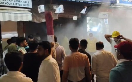 Jabalpur News: करमचंद चौक में सुबह 4 बजे तक धधकती रही आग, रात 2 बजे बुलानी पड़ी सीओडी से हाईटेक फायर ब्रिगेड