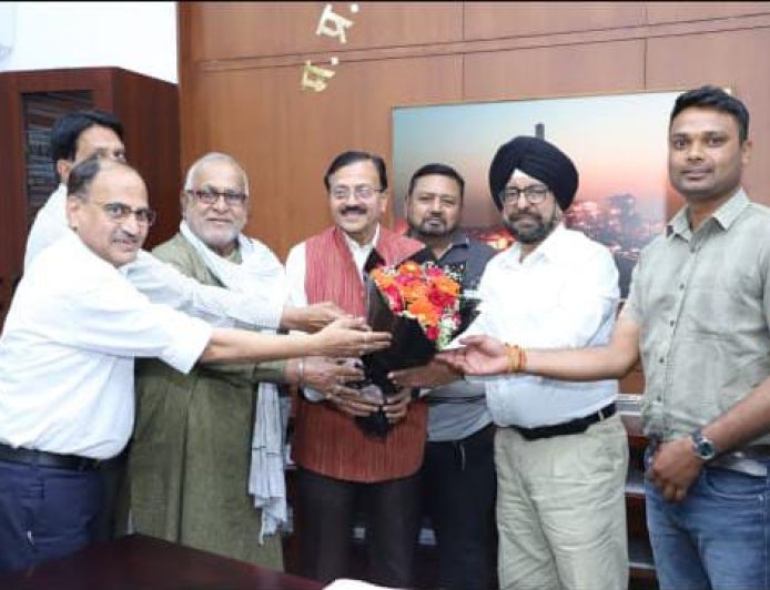 Jabalpur News: पावर जनरेटिंग कंपनी के कर्मचारियों- पेंशनर्स को मिलेगा कैशलैस बीमा योजना का लाभ, फेडरेशन ने अच्छे अस्पताल जोड़ेने की उठाई मांग