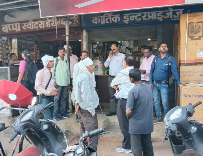 Jabalpur News: नगर निगम ने डिफ़ॉल्टर्स करदाताओं पर कसा शिकंजा, रांझी में की ताबड़तोड़ कार्रवाई