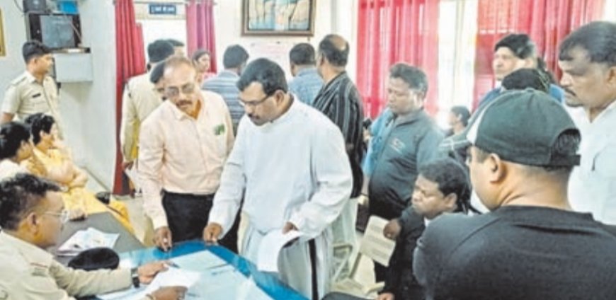 Jabalpur News: चर्च में आराधना के समय निलंबित प्राचार्य ने किया हंगामा, ईसाई समाज के लोग पहुंचे ओमती थाना