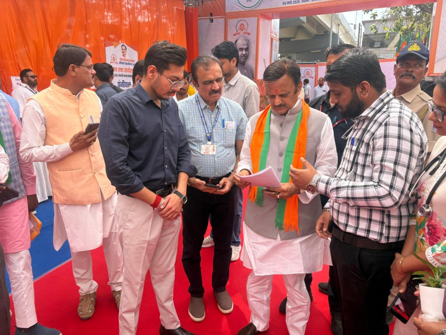 Jabalpur News: हड़ताल के बीच जूनियर डॉक्टर्स मिले मंत्री राजेंद्र शुक्ला से