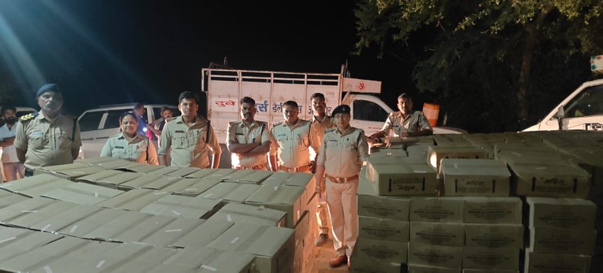 Jabalpur News: बेलखेड़ा में आबकारी विभाग की बड़ी कार्रवाई, घर में छुपाकर रखी 28 लाख की शराब पकड़ी, एक महिला गिरफ्तार
