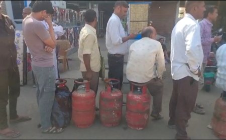 Jabalpur News: जिला प्रशासन का दावा एलपीजी आपूर्ति में हुआ सुधार, आठ डीलरों ने शुरू की शत-प्रतिशत होम डिलेवरी