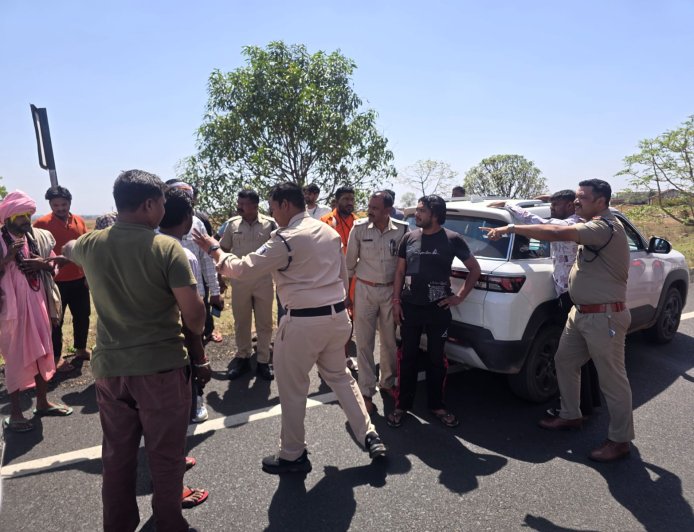 Jabalpur News: हाइवे में मिले बाबा ने सीमेंट कंपनी के सुपरवाइजर को लगाया 28 हजार का चूना और कार में बैठ हो गया फ़ुर्र
