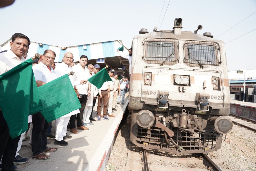 Railway News: स्पेशल ट्रेन रीवा–सीएसएमटी (मुंबई) एक्सप्रेस का नियमित संचालन शुरू