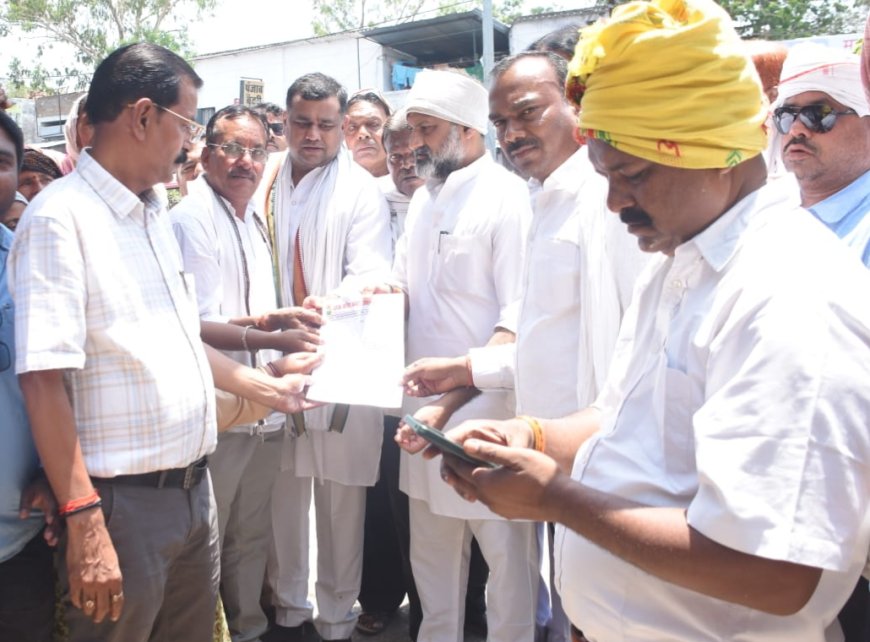 Jabalpur News: लाला लाजपत राय वार्ड की समस्याओं को लेकर कांग्रेस ने घेरा जोन कार्यालय,सौंपा ज्ञापन