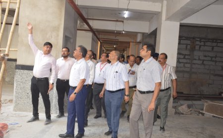 Jabalpur News: संजीवनी क्लीनिकों को लेकर चल रही जांच के एसीएस हेल्थ पहुंचे जिला अस्पताल विक्टोरिया, स्वास्थ्य विभाग में हड़कंप