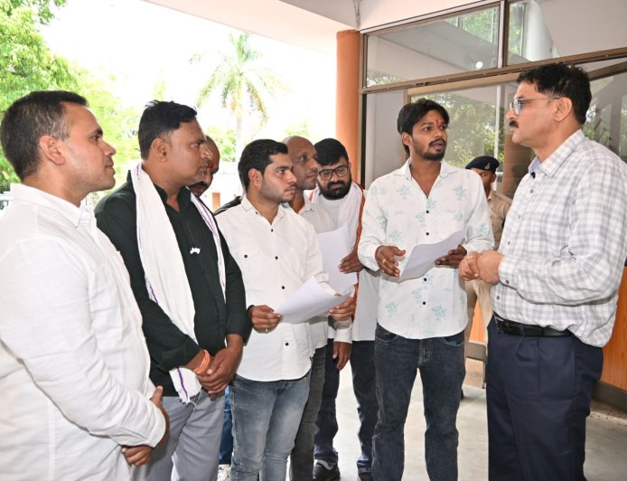Jabalpur News: क्रूज हादसे के जिम्मेदारों पर दर्ज हो आपराधिक मामला, युवा कांग्रेस पहुंची एसपी कार्यालय